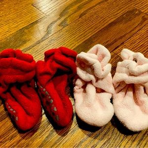 Zutano Cozie Fleece Gripper Baby Booties - Pink & Red - Size 12M
